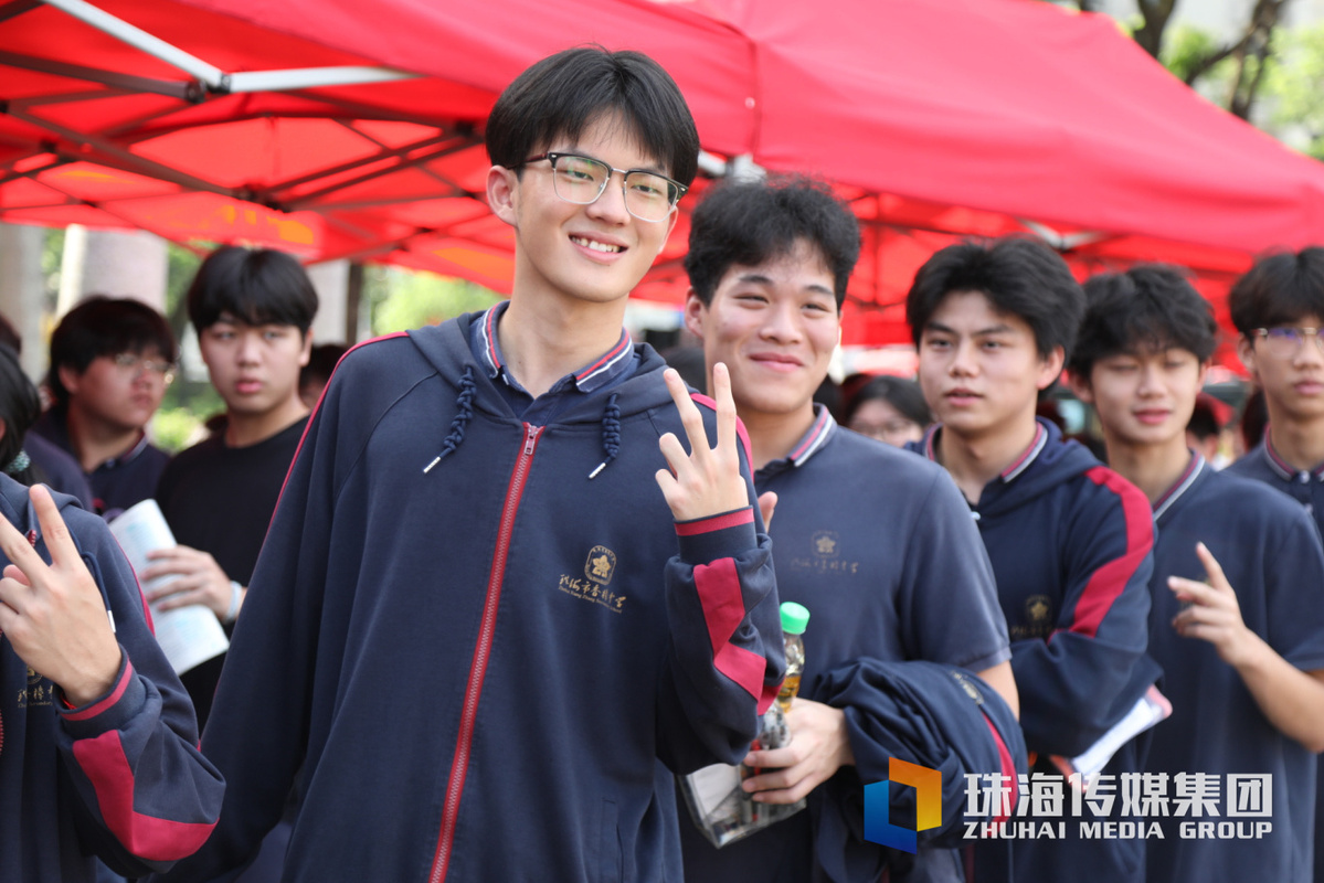 朱习 (6).jpg