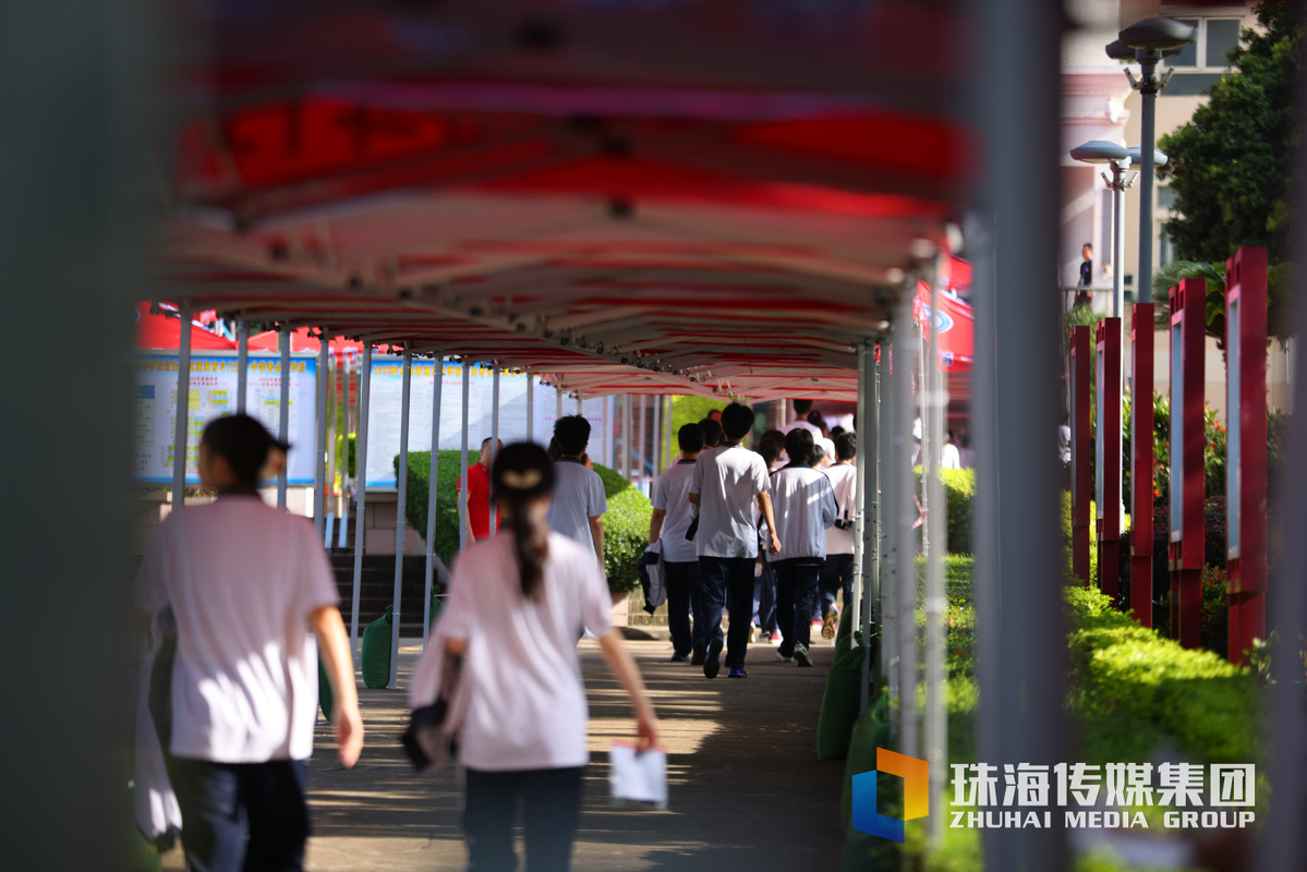 梁冠贤 (7).jpg