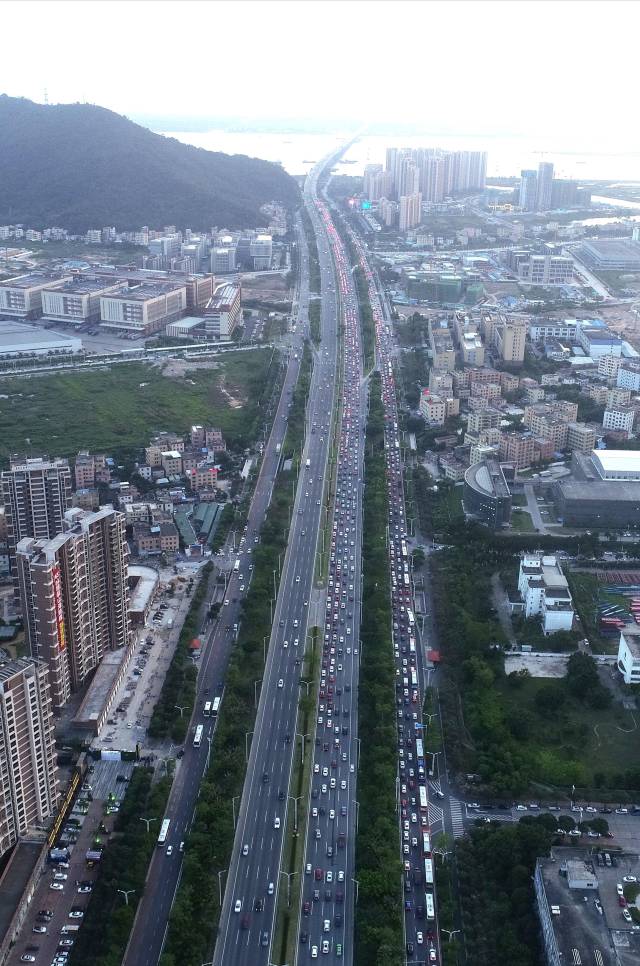 珠海大桥以东拥堵