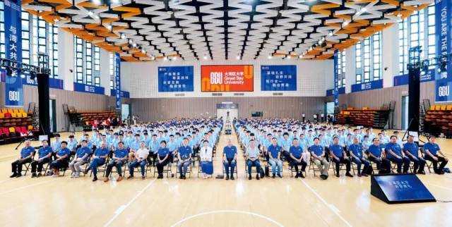 大湾区大学首届开学典礼于9月2日举行,在广东共招收本科生80名。图/湾大供 大湾区大学首届开学典礼于9月2日举行,在广东共招收本科生80名。图/湾大供