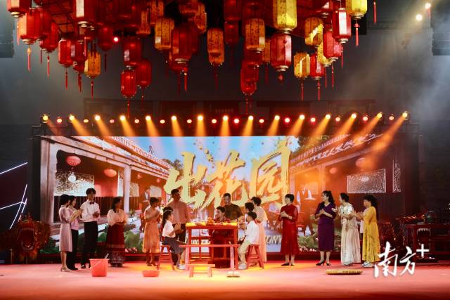 大型沉浸式民俗互动剧《潮汕人的一生》全国首演。 南方+ 余丹 拍摄