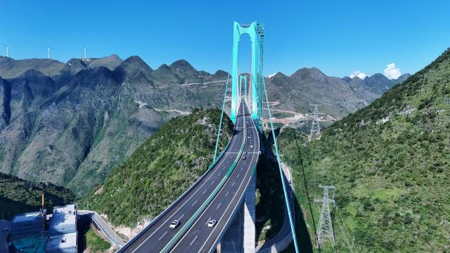 △2025年9月28日，贵州花江峡谷大桥正式通车。