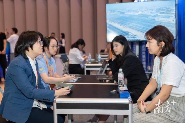 南方+ 钟志辉 拍摄