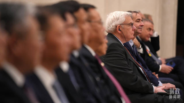 △中法企业家委员会第七次会议闭幕式现场。（总台记者李晋拍摄）