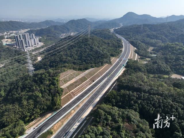 广州增城至佛山高速公路（增城至天河段）工程。