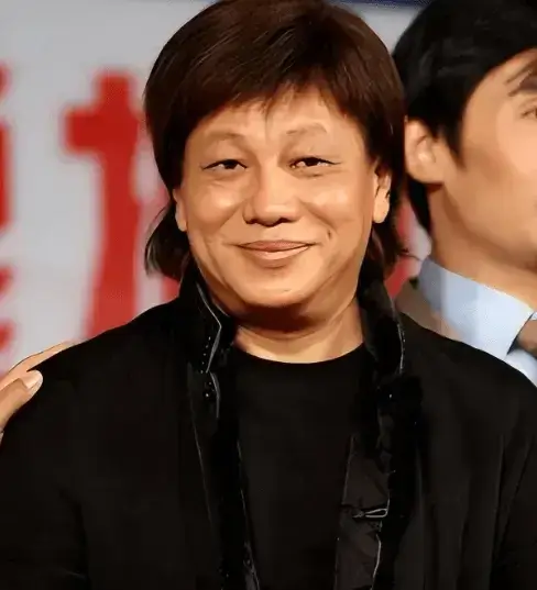 梁小龙生前照片。