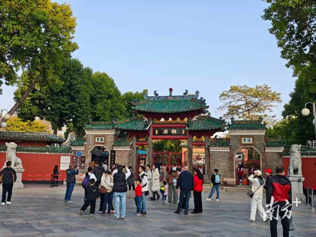 “剧透”美照抢先看！2026惠州西湖新春灯会试亮灯