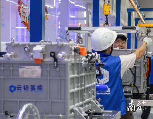 广州白云融资担保有限公司创新组合“保函业务+动产质押”工具，提供绿色金融服务，保障氢能企业生产。