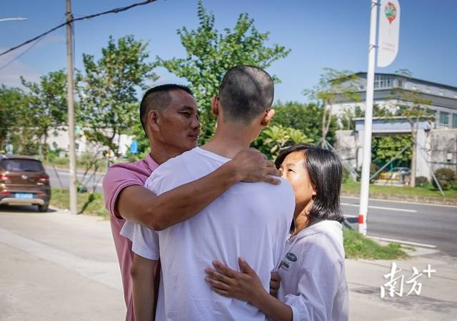 2021年10月6日，时隔16年，李树全一家人终于团圆。